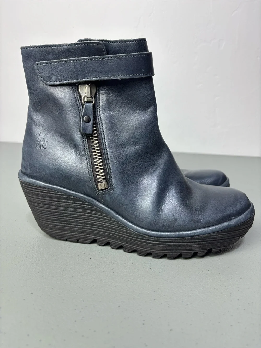 Fly London Yava Ankle Boot Wedge Bootie Blue  39 EU/ 8-8.5 US Biker Fashion